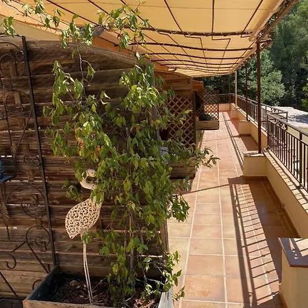 Hotel Relais Des Templiers Villecroze