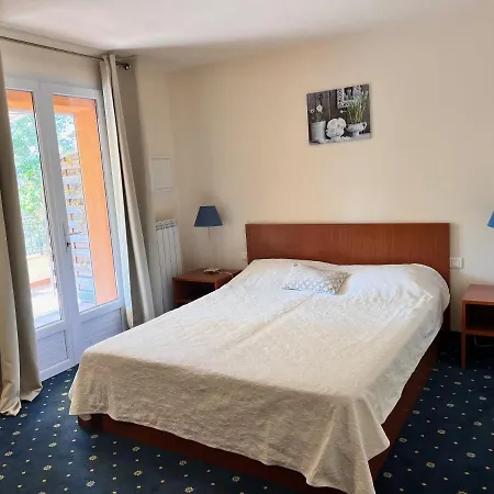 Relais Des Templiers Villecroze
